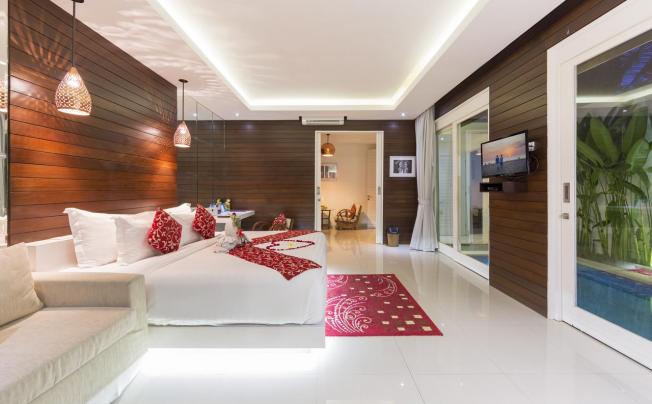 Фото отеля CROWN BALI VILLA SEMINYAK