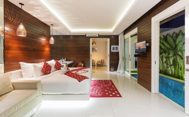 Фото отеля CROWN BALI VILLA SEMINYAK