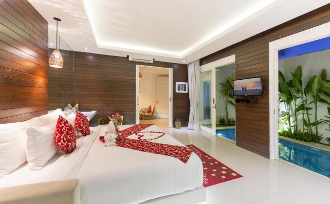 Фото отеля CROWN BALI VILLA SEMINYAK
