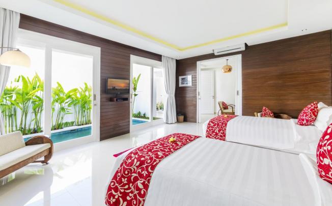 Фото отеля CROWN BALI VILLA SEMINYAK