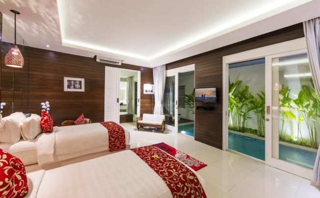 Фото отеля CROWN BALI VILLA SEMINYAK