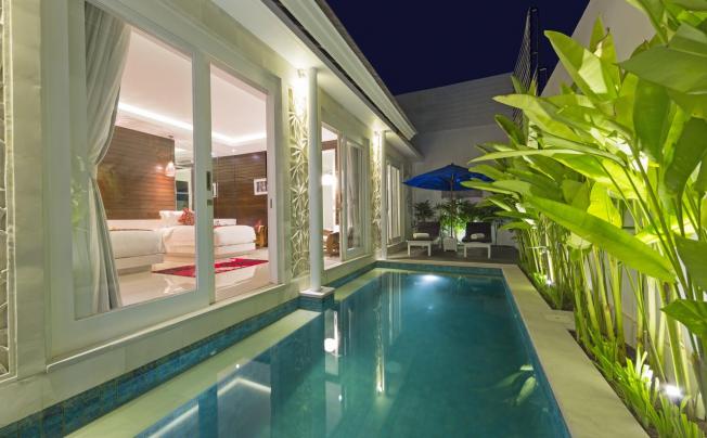 Фото отеля CROWN BALI VILLA SEMINYAK