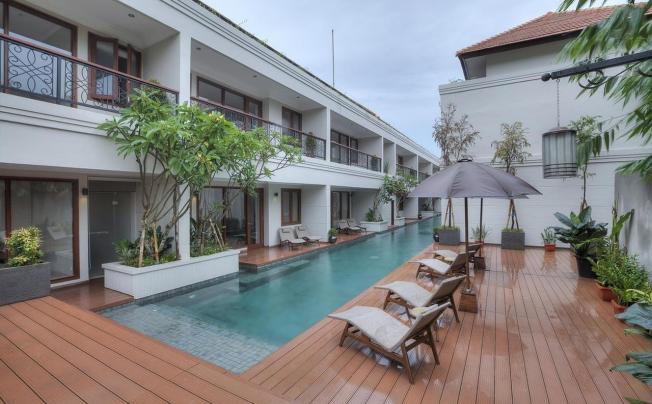 Фото отеля SEMINYAK LAGOON ALL SUITES HOTEL