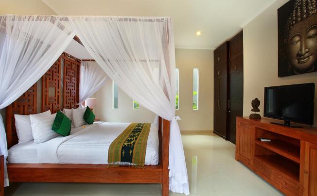 Фото отеля Villa Madhya