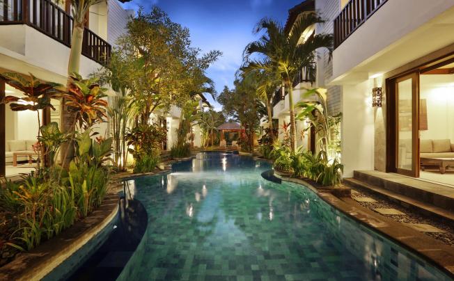 Фото отеля Seminyak Townhouse Apartment