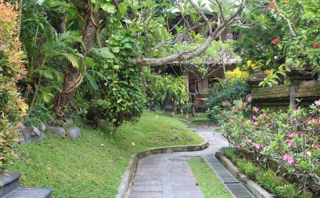 Фото отеля Bali Agung Village