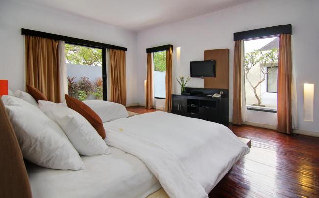 Фото отеля Seminyak Suite private Villa