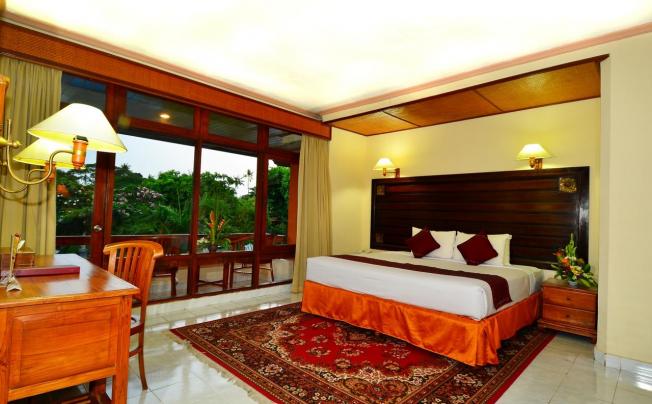Фото отеля Inna Sindhu Beach Resort & Hotel