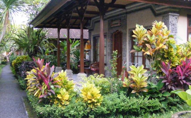 Фото отеля JALAN-JALAN VILLA & SPA 