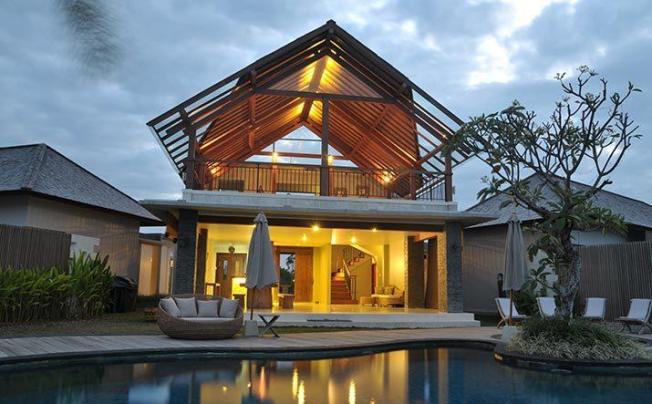 Фото отеля Water Edge Villa