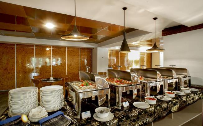 Фото отеля STEENKOOL HOTEL SEMINYAK
