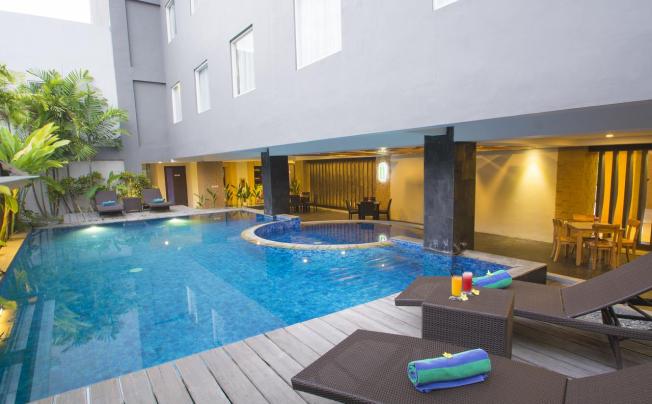 Фото отеля STEENKOOL HOTEL SEMINYAK