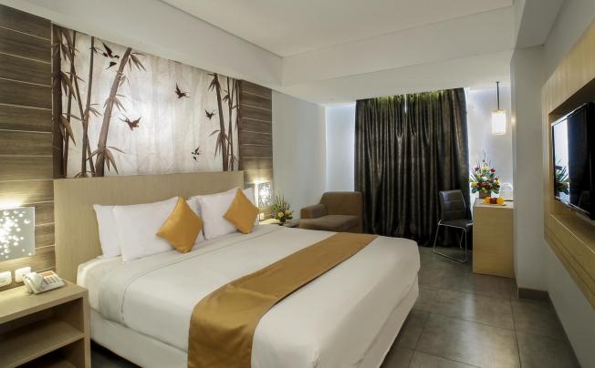 Фото отеля STEENKOOL HOTEL SEMINYAK
