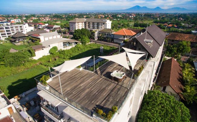Фото отеля Daun Bali Seminyak Hotel