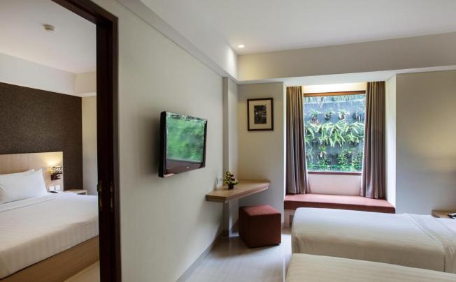 Фото отеля Sense Sunset Seminyak