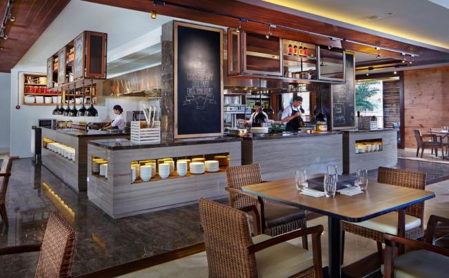 Фото отеля Courtyard by Marriott Bali Seminyak Resort