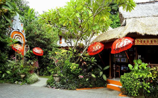 Фото отеля Puri Cendana Resort