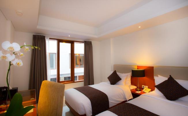 Фото отеля Sun Hotel & Spa legian