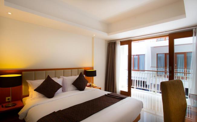 Фото отеля Sun Hotel & Spa legian