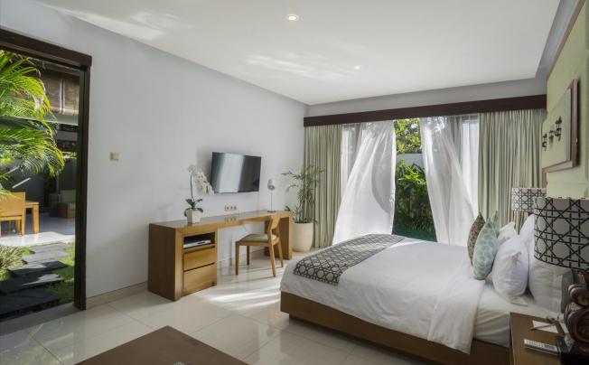Фото отеля Pradha Villas Seminyak