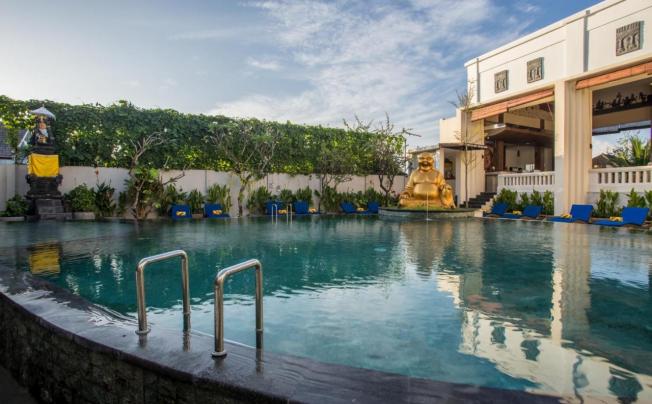 Фото отеля Tonys Villas & Resort