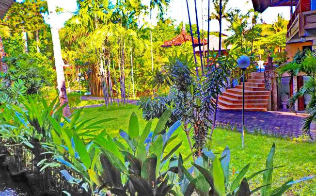 Фото отеля Palm Beach Hotel Bali