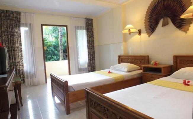 Фото отеля Palm Beach Hotel Bali