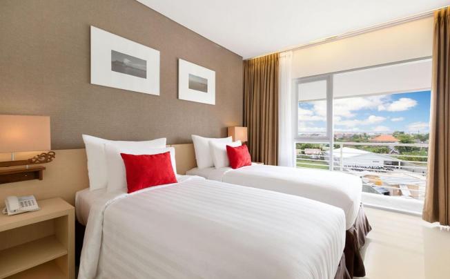 Фото отеля Ramada Encore Bali Seminyak