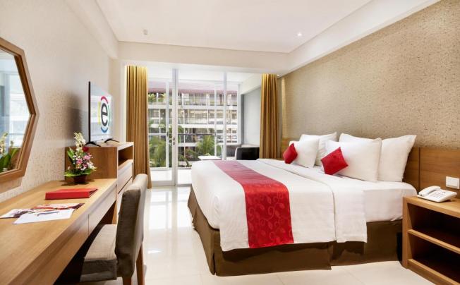 Фото отеля Ramada Encore Bali Seminyak