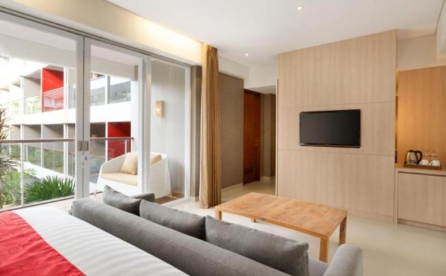 Фото отеля Ramada Encore Bali Seminyak