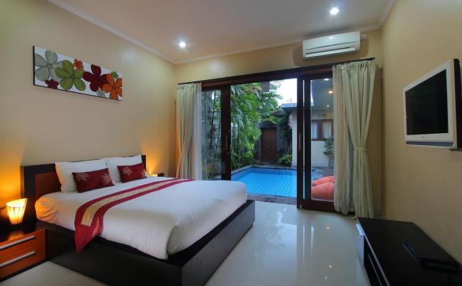 Фото отеля Lotus Tirta Seminyak Hotel & Villa