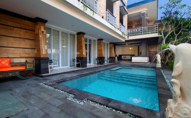 Фото отеля Lotus Tirta Seminyak Hotel & Villa
