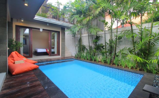 Фото отеля Lotus Tirta Seminyak Hotel & Villa