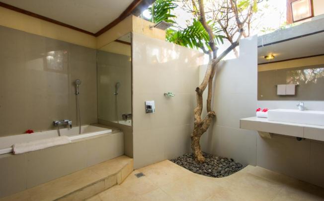 Фото отеля Arya amed beach resort