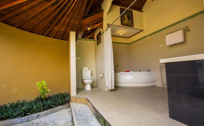 Фото отеля Arya amed beach resort