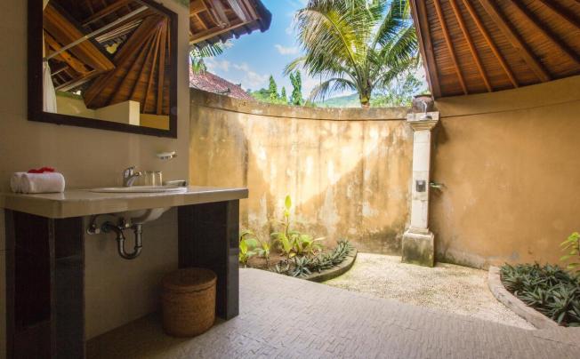 Фото отеля Arya amed beach resort