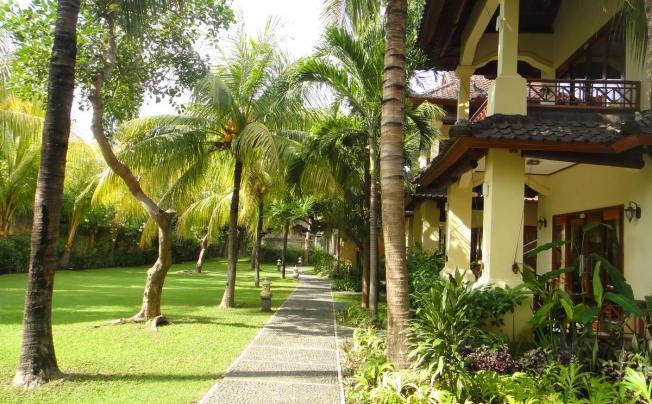 Фото отеля Arya amed beach resort