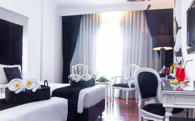 Фото отеля J Boutique Kuta Hotel 