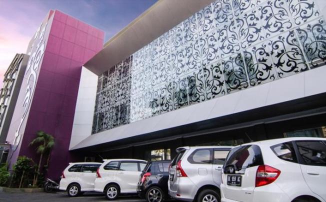 Фото отеля J Boutique Kuta Hotel 