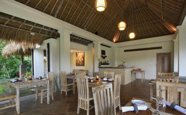Фото отеля PURI SEBATU RESORT