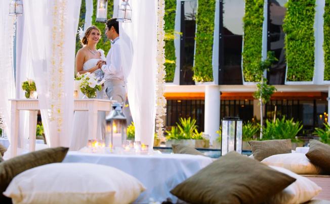 Фото отеля THE STONES HOTEL LEGIAN BALI