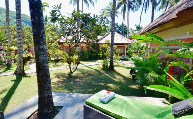 Фото отеля BAYSIDE BUNGALOWS CANDIDASA