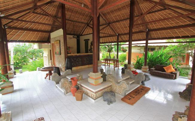 Фото отеля BAYSIDE BUNGALOWS CANDIDASA