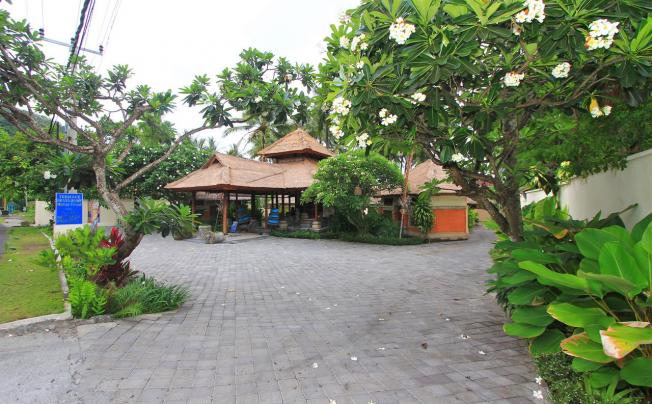 Фото отеля BAYSIDE BUNGALOWS CANDIDASA