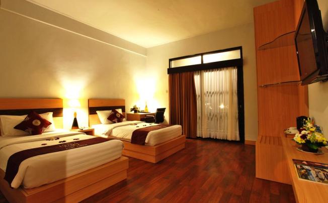 Фото отеля Puri Saron Hotel Seminyak