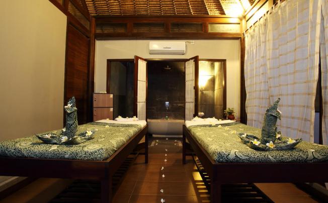 Фото отеля Puri Saron Hotel Seminyak