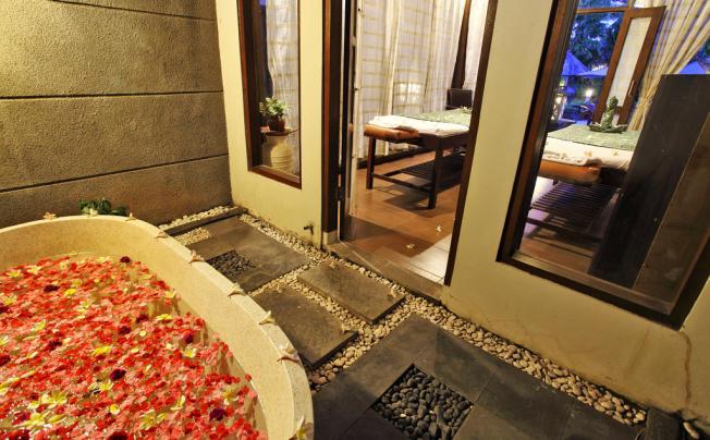 Фото отеля Puri Saron Hotel Seminyak