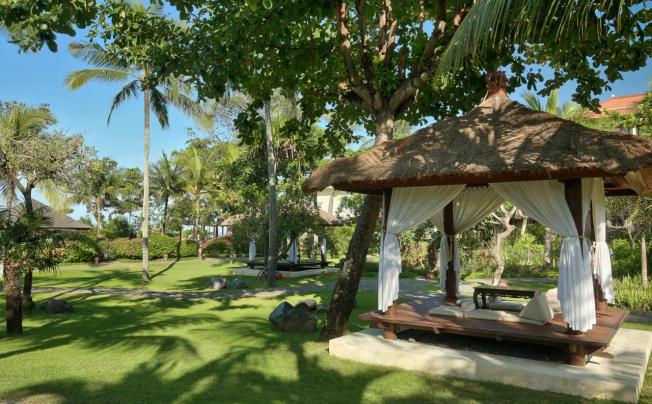 Фото отеля Seminyak Beach Resort & Spa