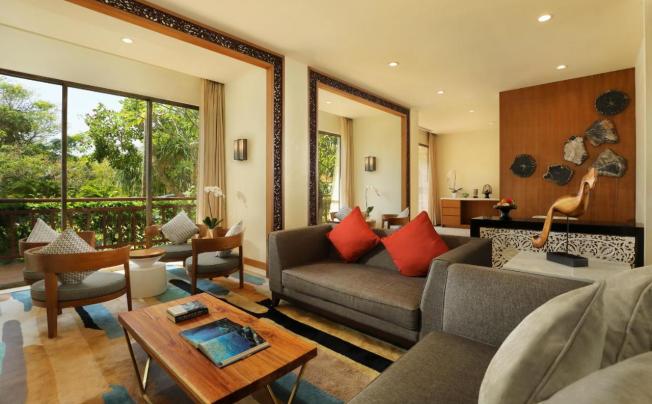 Фото отеля Seminyak Beach Resort & Spa