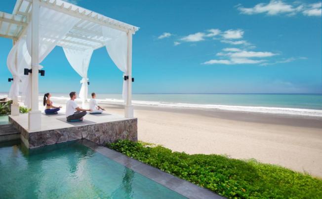 Фото отеля Seminyak Beach Resort & Spa